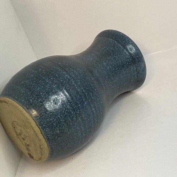 Vintage Studio Art Pottery Vase 7” Handmade Prinknash England - Picture 5 of 7